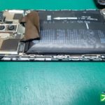 HUAWEI Mate9 バッテリー膨張端末内部