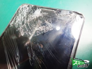 GALAXY Note3 画面割れ 液晶破損 破損箇所のアップ