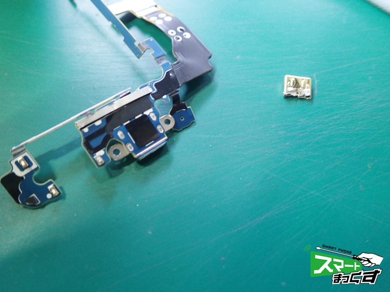 Galaxy Feel SC-04J USB 異物分解