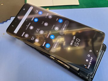 即日修理】Galaxy S21 Ultra 5G 画面修理-東京-スマホ修理店の解説 