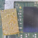Wi-Fiチップを基板に実装します。