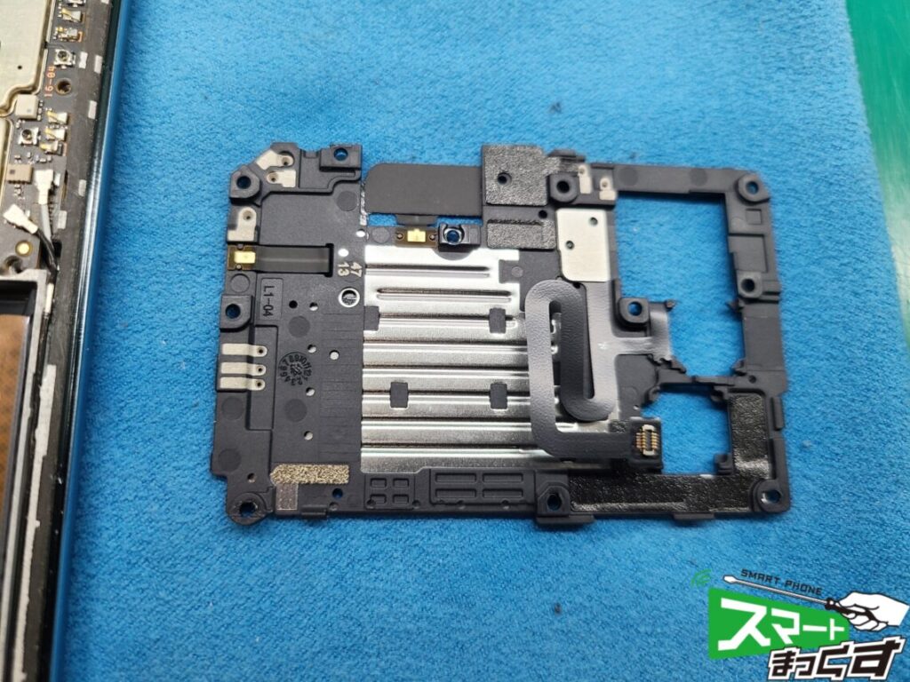 Xiaomi Poco F3 画面割れ修理　プラカバー拡大