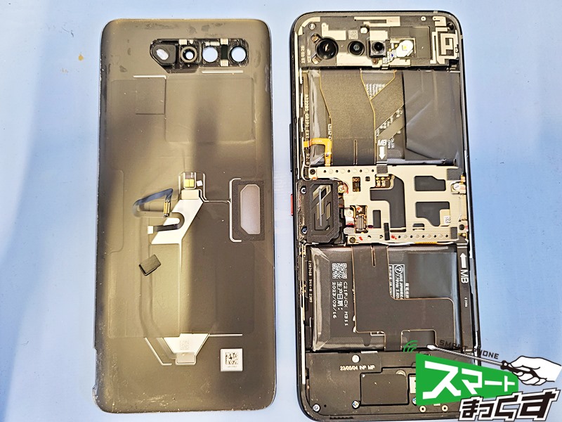 ASUS　ROG　Phone　7　画面交換修理　背面取り外し