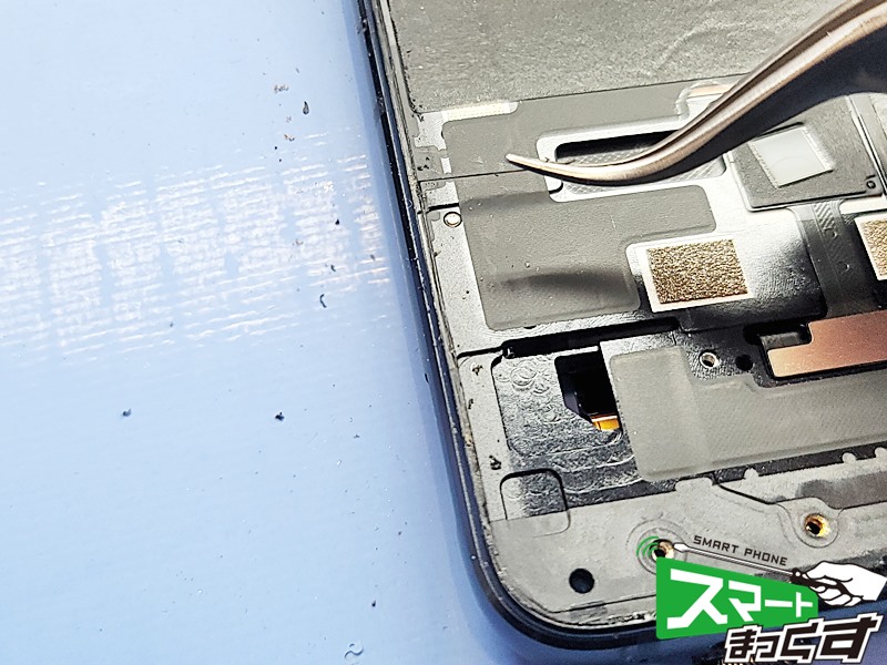 ASUS　ROG　Phone　7　画面交換修理　本体内部　掃除