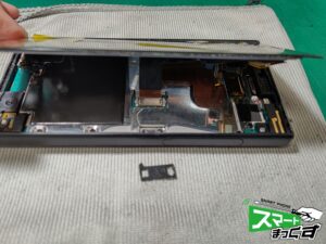 SONY　Xperia　XZ1　Compact　画面　取り外し