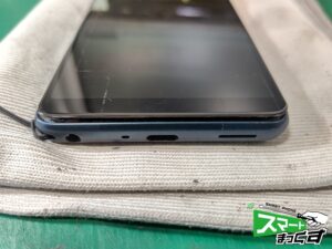 富士通　arrows　Be3　F-02L　バッテリー交換修理　滋賀