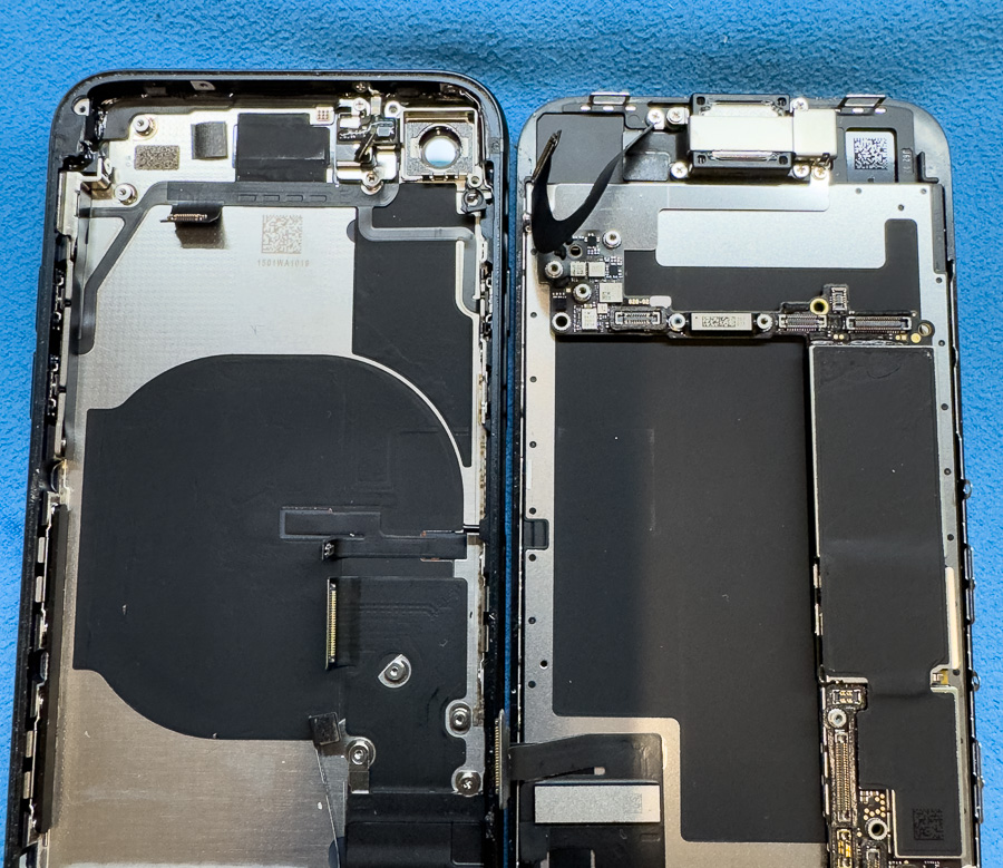 全く電源の入らないiPhone SE（第3世代）の修理【基板復旧】 - 東京