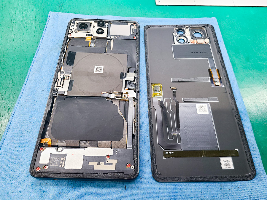 ROG Phone 8 Pro ガラス割れ画面交換修理【即日対応】 - 東京・大阪 