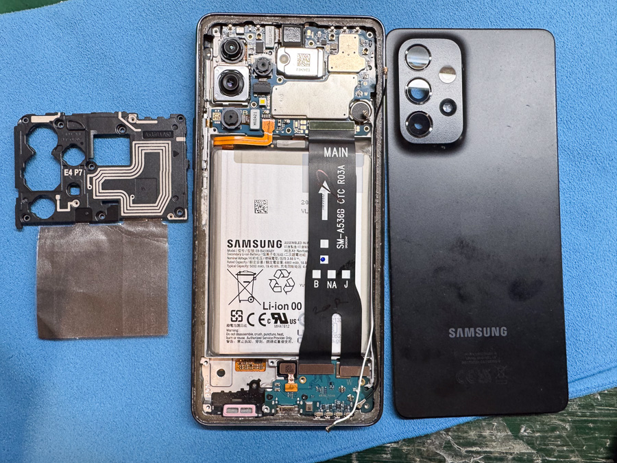 Galaxy A53 画面が映らない原因は基板故障？データそのままで復旧修理