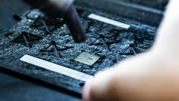 高難易度の基板修理