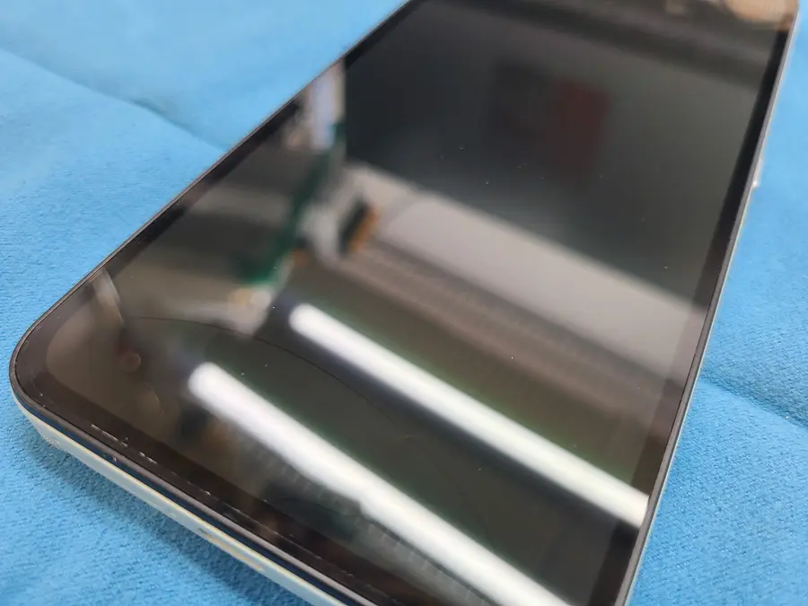 CMF Phone 1 画面が映らない！ 画面交換で即日修理しました - 東京 