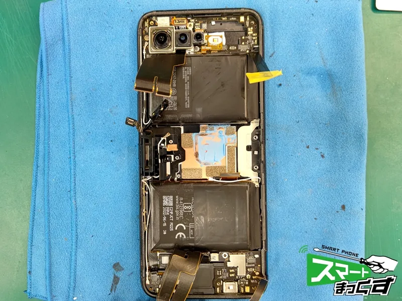ROGPhone6 基板を取り外した状態