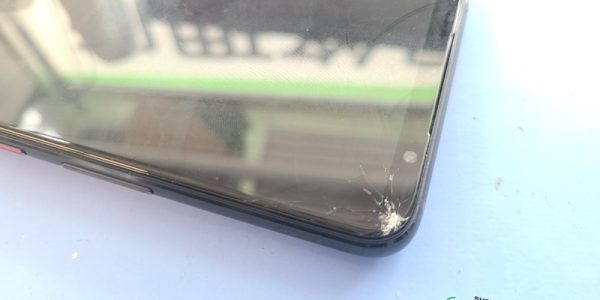 ROG　Phone　５　画面交換修理　東京