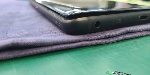 ROG　Phone　5　バッテリー　交換修理　東京