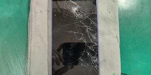 Libero 5G III 画面交換修理