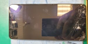 Xiaomi　Mi　11　Lite　5G　画面割れ　修理