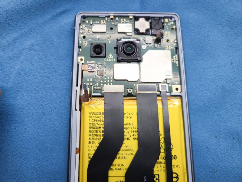 AQUOS R8 電源ボタンが反応しない(しづらい)症状の修理【即日対応】-12 AQUOS R8 電源ボタンが反応しない(しづらい)症状の修理【即日対応】-12