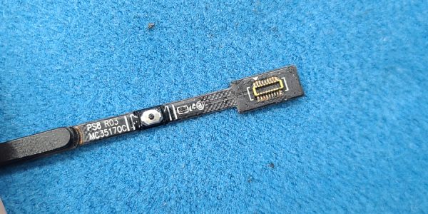AQUOS R8 電源ボタンが反応しない症状を即日修理 - 大阪-2