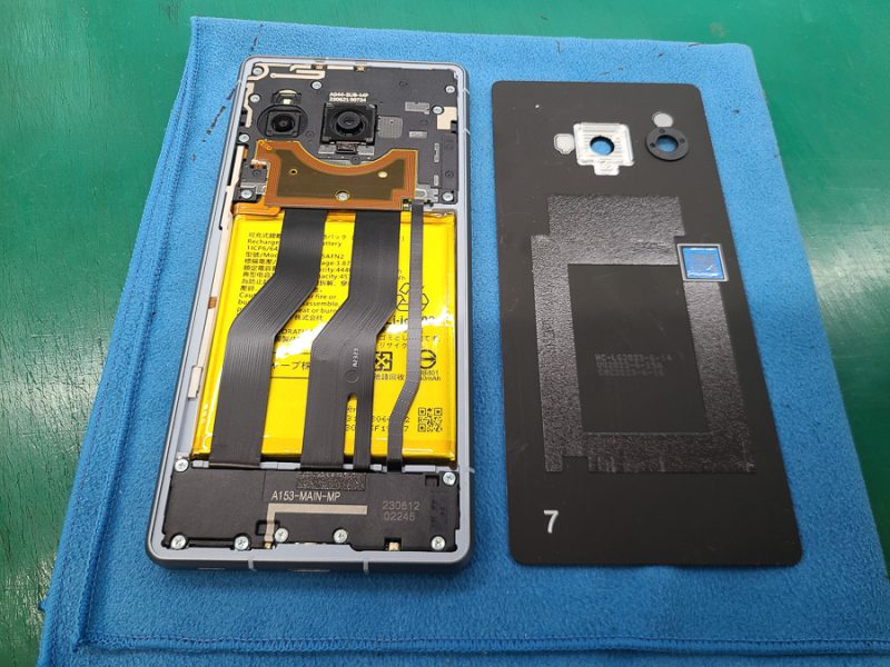 AQUOS R8 電源ボタンが反応しない症状を即日修理 - 大阪-7