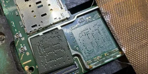 AQUOS sense8 電源が入らない原因はCPU!_ 基板復旧修理-2