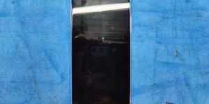 ASUS　Zenfone　８　flip　画面交換修理　大阪