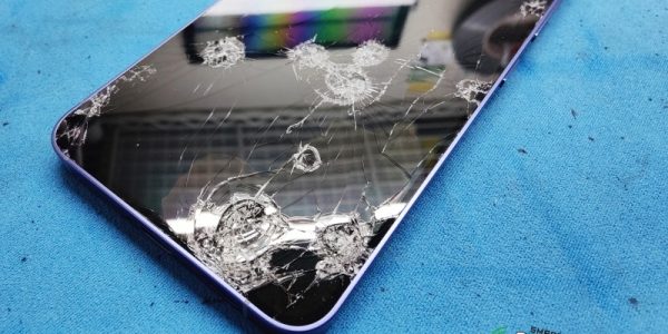 Galaxy S24 破損具合