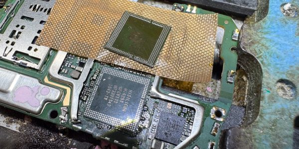HUAWEI Nova lite 3 落下後、電源が入らなくなった【基板復旧修理】-3
