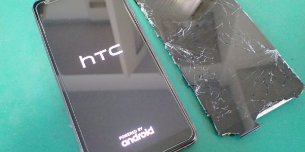 HTC U12+　ディスプレイ交換完了！