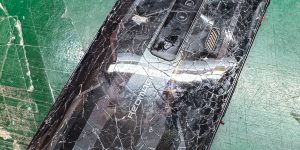 REDMAGIC 7 画面・背面割れ交換修理【即日対応】-11