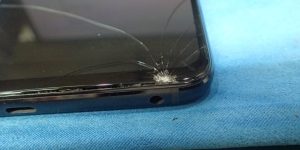 ROG　Phone　７　Ultimate　画面割れ　修理　大阪