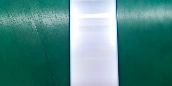 Xiaomi Mi Note 10 画面が白くなる-画面交換修理【即日対応】-6
