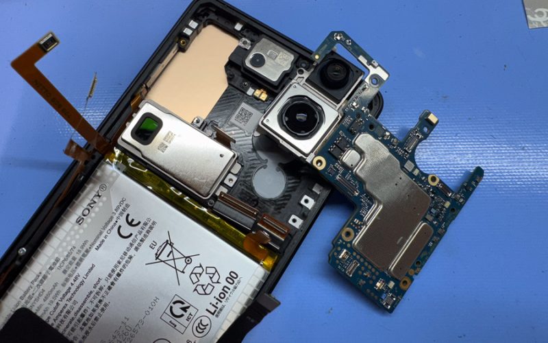 Xperia 1 Ⅶ 電源が入らない【基板復旧修理】-5