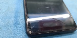 Xperia 10 Ⅱ 液晶が割れて画面が映らない【即日画面交換修理】-8