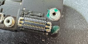 iPhone XS タッチが効かない【基板復旧修理】-09