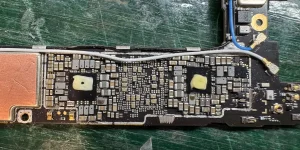 pixel 6a 突然電源が入らなくなった症状の基板復旧修理-3