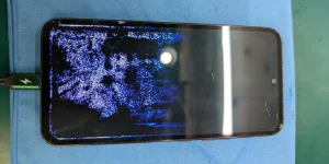 Galaxy A54 5G 液晶不良で正常に表示されない