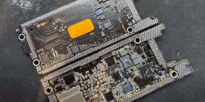 【ROG Phone 8 Pro】再起動ループで他社依頼も修理不可・作業後電源が入らなくなった端末を基板修理で復旧！-5